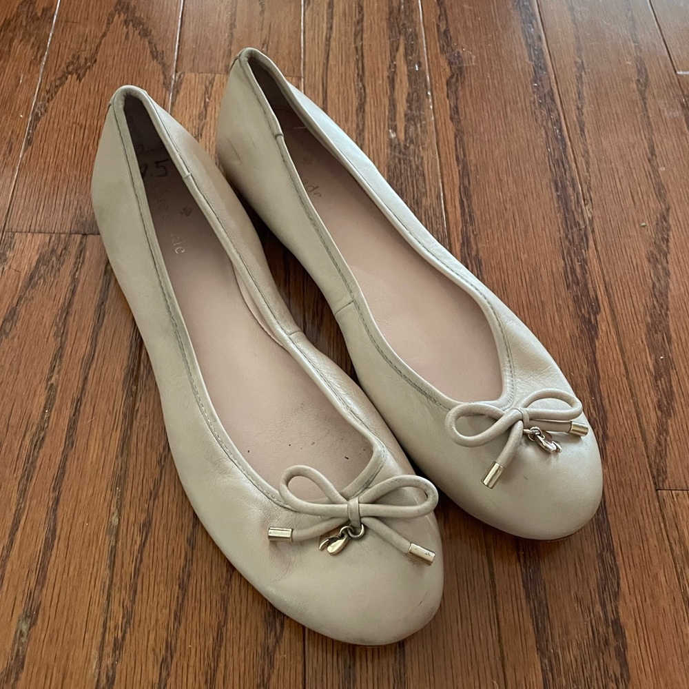 Kate Spade Leather Nude Round Toe Ballet Flats Size 8.5